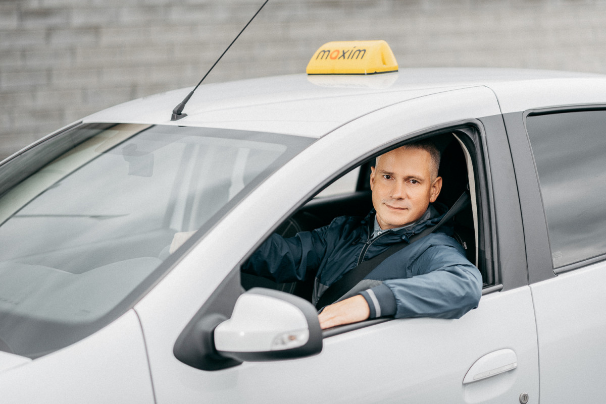 Как стать водителем такси